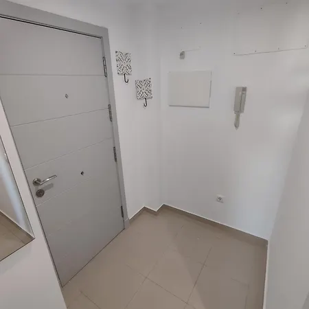 Apartment Apartamentovistasconil, Atico Con Piscina, Jardin, Pista De Padel Y Solarium