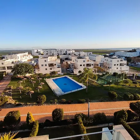 Apartment Apartamentovistasconil, Atico Con Piscina, Jardin, Pista De Padel Y Solarium Conil De La Frontera