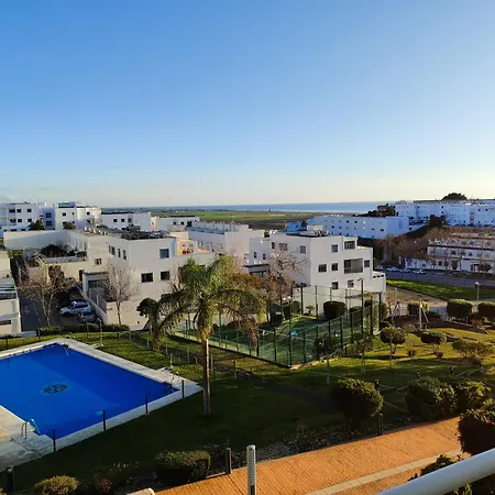 Apartment Apartamentovistasconil, Atico Con Piscina, Jardin, Pista De Padel Y Solarium Conil De La Frontera
